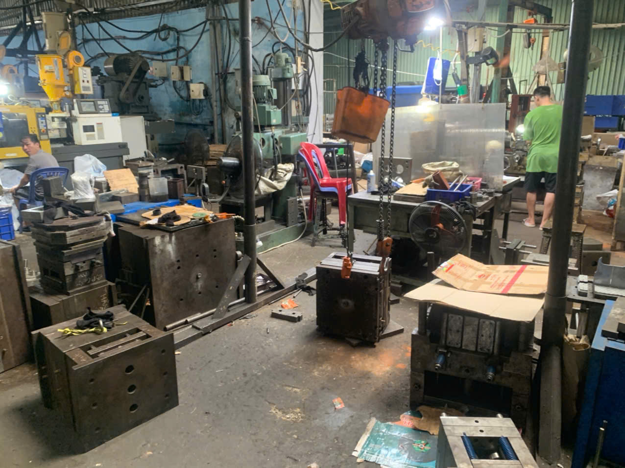 Mold fabricating area.jpg